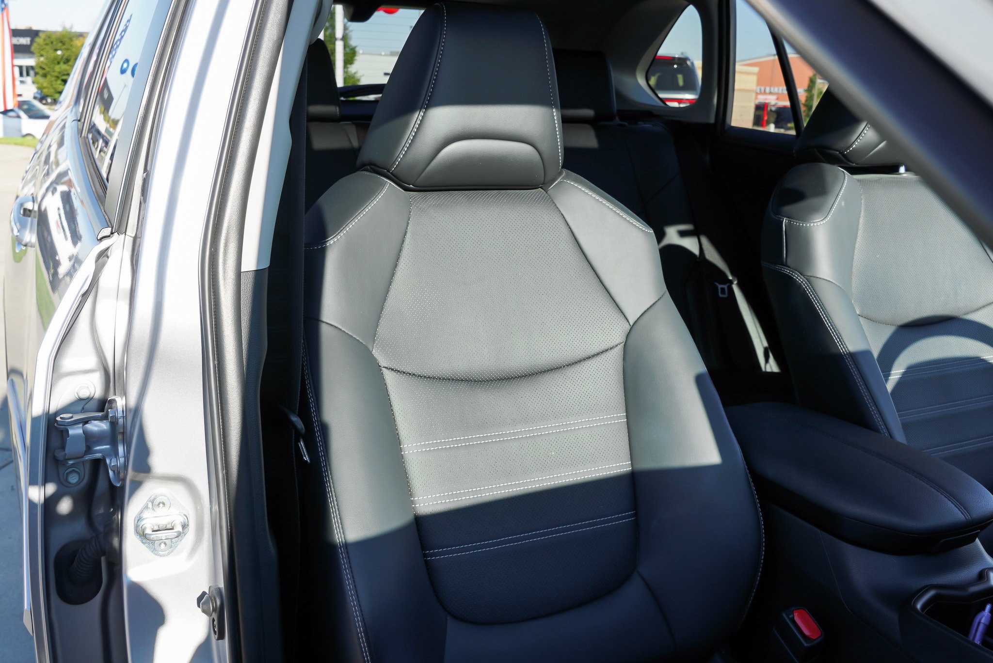 Certified 2023 Toyota RAV4 Limited AWD/4WD image 28