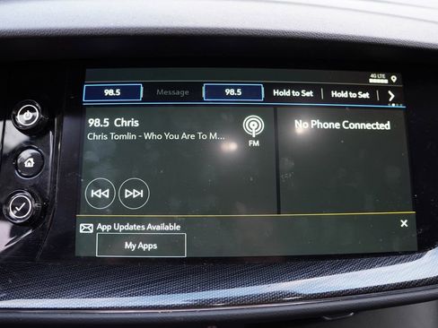 Used 2023 Buick Envision Essence image 5