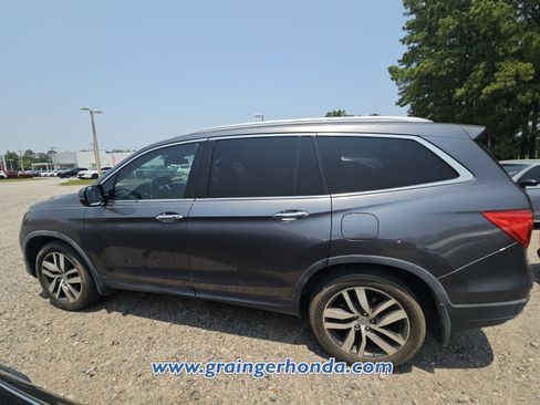 Used 2016 Honda Pilot Touring image 8