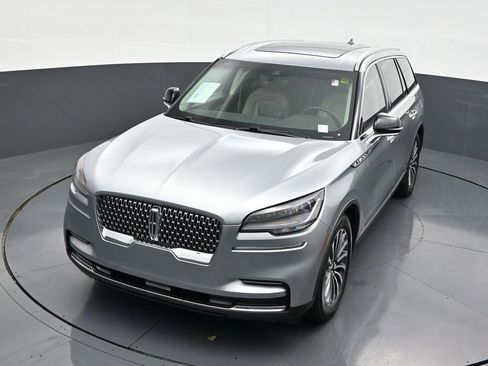 Used 2023 Lincoln Aviator Reserve image 25