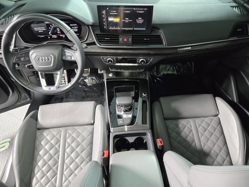 Used 2024 Audi SQ5 Premium Plus w/ Premium Plus Package image 4