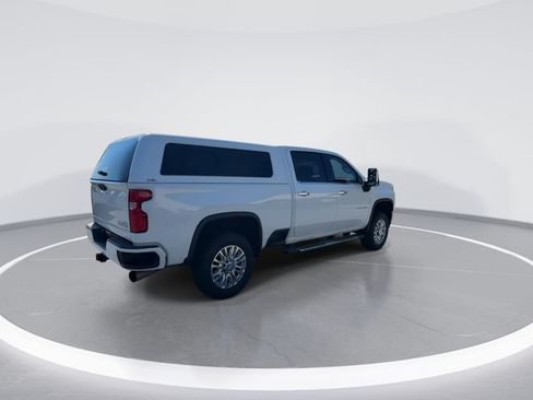 Used 2023 Chevrolet Silverado 2500 High Country w/ Z71 Off-Road Package AWD/4WD image 7