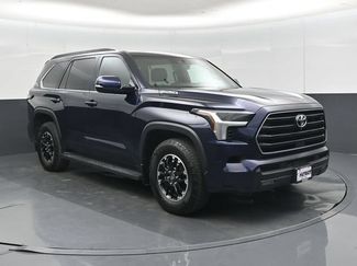 Used 2025 Toyota Sequoia SR5 w/ TRD Off-Road Package AWD/4WD video 1
