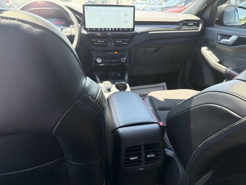 Used 2025 Ford Escape ST-Line w/ Tech Pack #1 AWD/4WD image 27