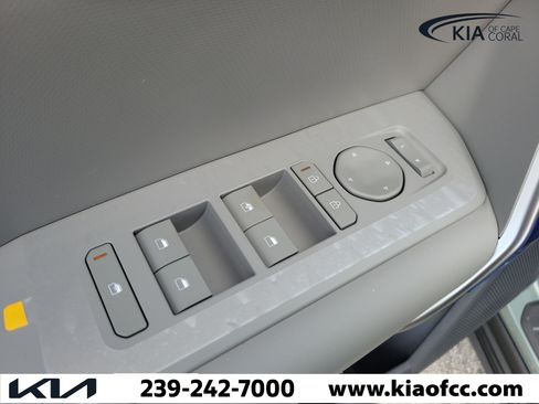 New 2027 Kia Seltos S FWD image 20