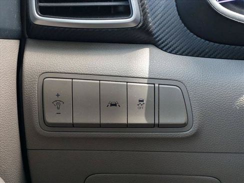 Used 2020 Hyundai Tucson SE FWD image 16