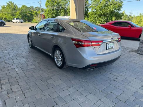 Used 2013 Toyota Avalon XLE FWD image 5