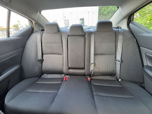 Used 2025 Nissan Altima 2.5 SV FWD image 38