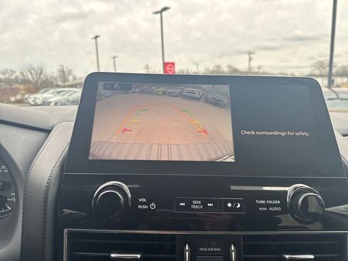 Certified 2023 Nissan Armada S image 21