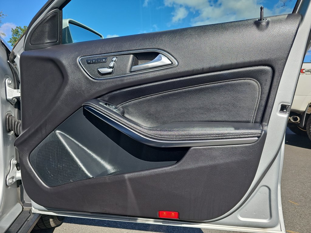 Used 2019 Mercedes-Benz GLA 250 4MATIC image 21