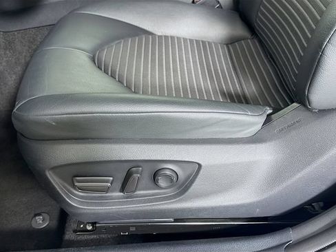 Used 2024 Toyota Camry SE FWD image 15