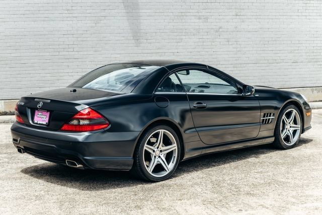 Used 2011 Mercedes-Benz SL 550 image 35