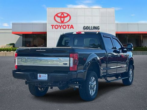 Used 2017 Ford F350 Platinum w/ Platinum Ultimate Package AWD/4WD image 5