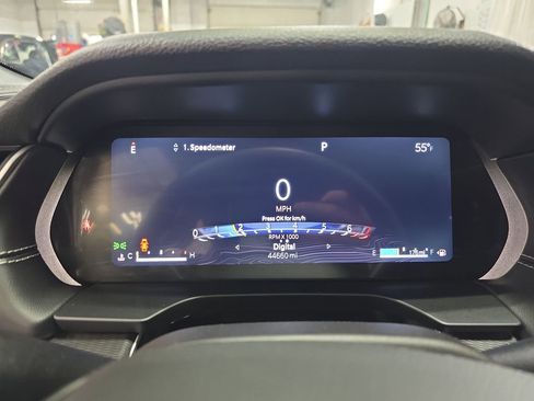 Used 2025 Jeep Grand Cherokee Altitude image 17