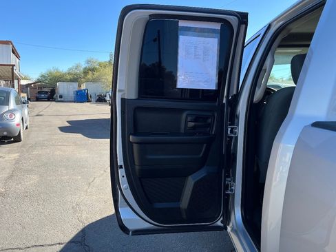 Used 2018 RAM 1500 Express w/ Express Value Package image 28