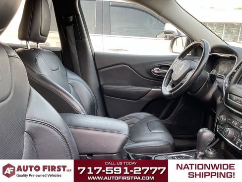 Used 2021 Jeep Cherokee Latitude Lux w/ Sun & Sound Group AWD/4WD image 17