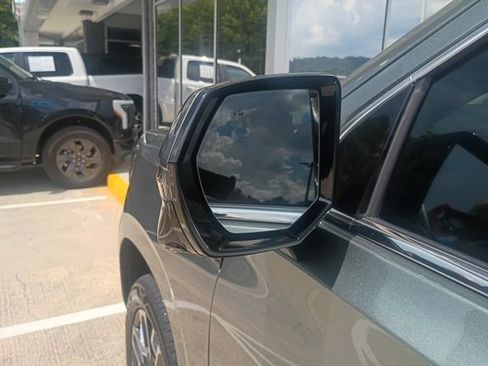 Used 2023 GMC Yukon Denali Ultimate AWD/4WD image 21