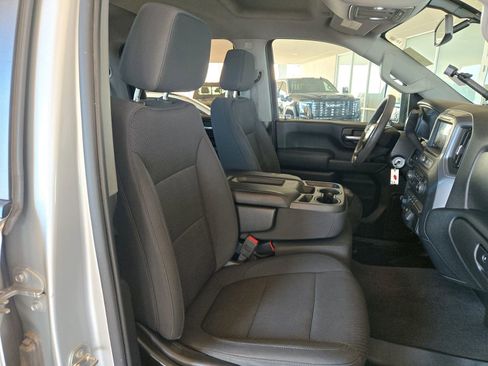 Used 2020 Chevrolet Silverado 2500 Custom w/ Custom Convenience Package image 22