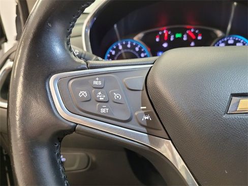 Used 2022 Chevrolet Equinox LT w/ Driver Convenience Package image 25