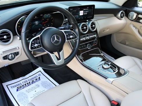 Used 2021 Mercedes-Benz C 300 Sedan image 8