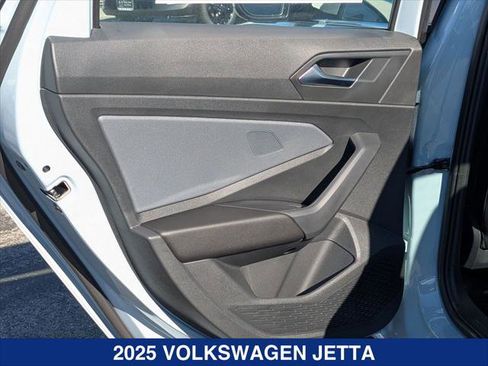 New 2025 Volkswagen Jetta SE image 18