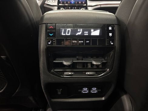 Used 2022 Jeep Grand Cherokee L Overland AWD/4WD image 33