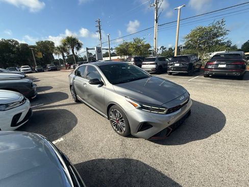 Used 2022 Kia Forte GT FWD image 10