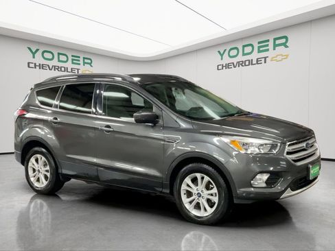 Used 2018 Ford Escape SE AWD/4WD image 2