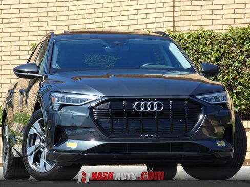 Used 2021 Audi e-tron Premium w/ Convenience Plus Package AWD/4WD image 1