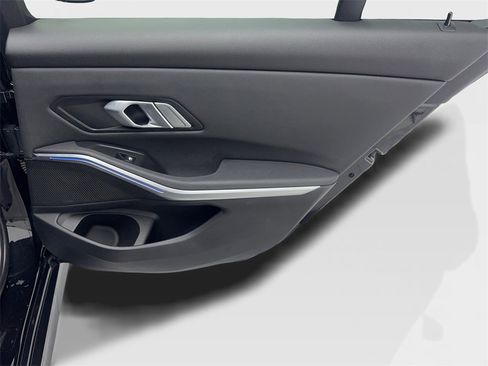 Used 2020 BMW 330i Sedan w/ Driving Assistance Package image 42