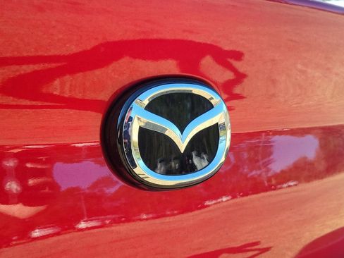 Used 2023 MAZDA MAZDA3 s image 17