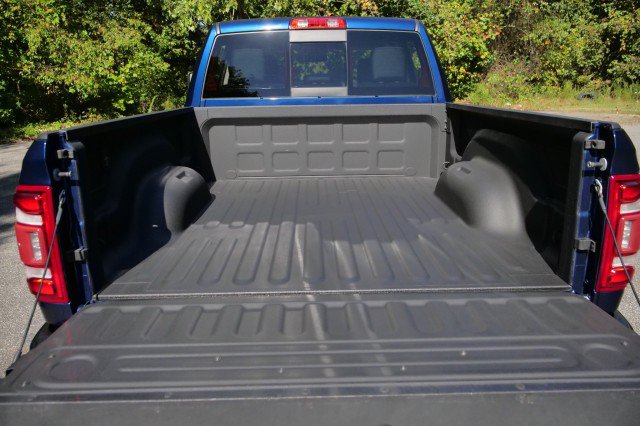 Used 2024 RAM 3500 Laramie AWD/4WD image 33