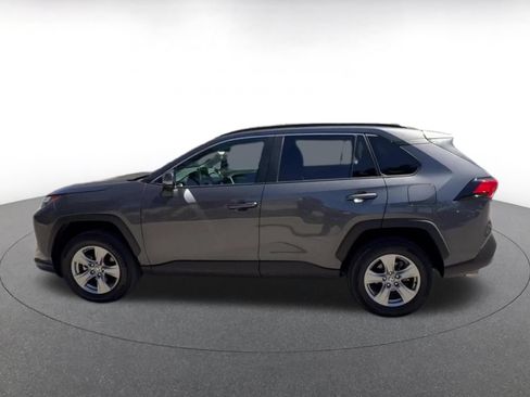 Used 2025 Toyota RAV4 XLE w/ Convenience Package AWD/4WD image 9
