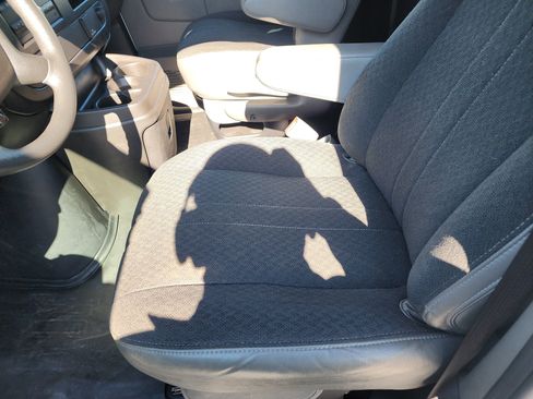 Used 2024 Chevrolet Express 2500 w/ Driver Convenience Package image 21