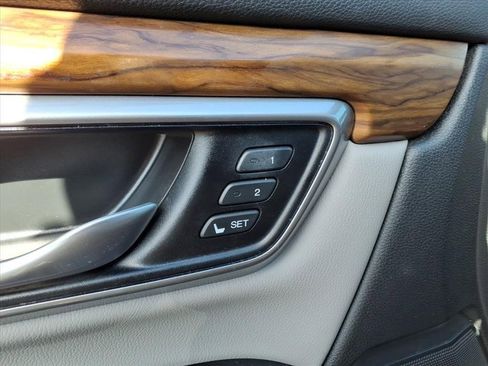 Used 2019 Honda CR-V EX-L image 9