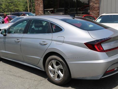 Used 2022 Hyundai Sonata SE FWD image 5