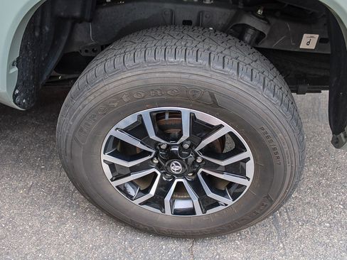 Used 2023 Toyota Tacoma TRD Sport w/ Black Out Package (TMS) RWD image 8