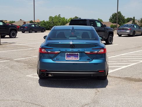 New 2026 Toyota Camry SE w/ Convenience Package FWD image 8
