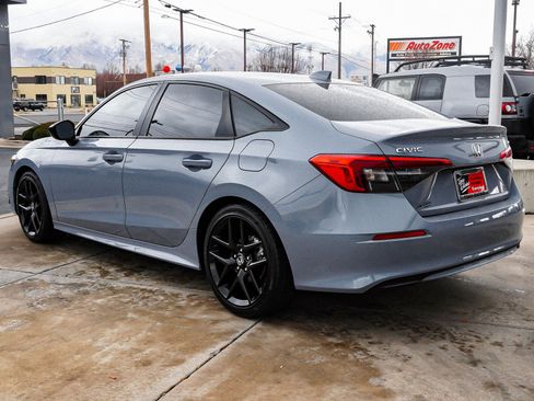 Used 2022 Honda Civic Sport image 6