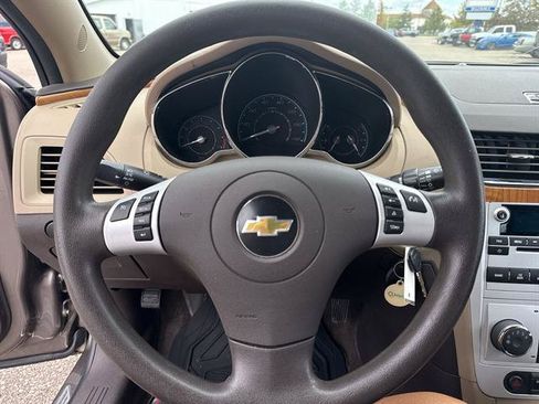 Used 2011 Chevrolet Malibu LT FWD image 11