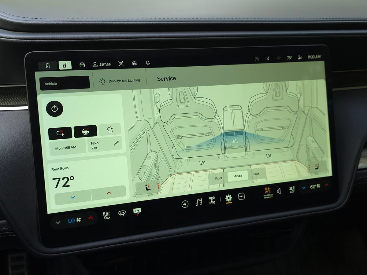 Used 2023 Rivian R1S Adventure Quad AWD/4WD image 36