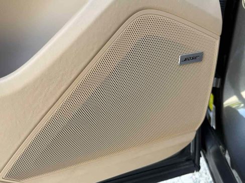 Used 2019 Porsche Cayenne image 50