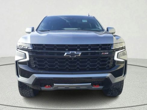 Used 2023 Chevrolet Suburban Z71 w/ Luxury Package image 2