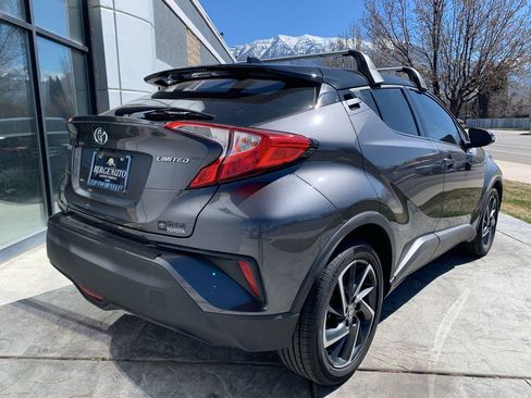 Used 2022 Toyota C-HR Limited FWD image 5