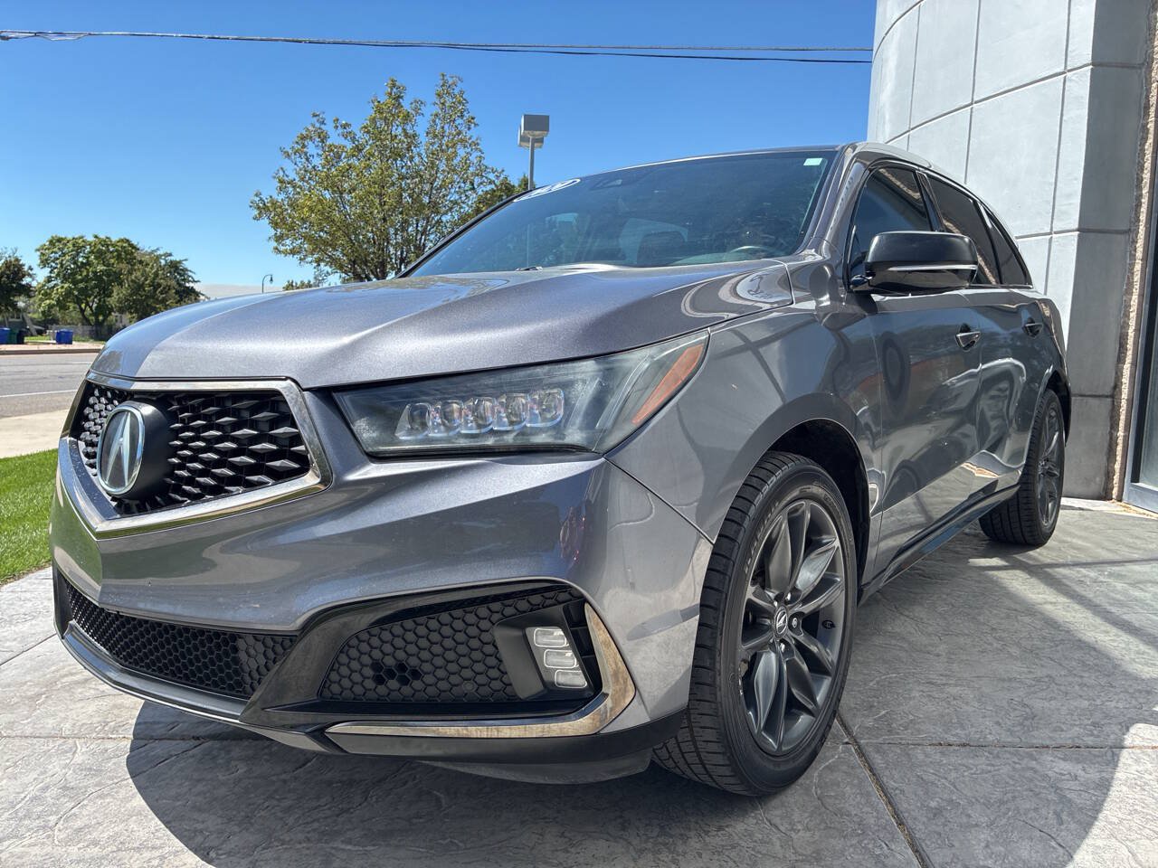 Used 2020 Acura MDX w/ Technology Package AWD/4WD image 3