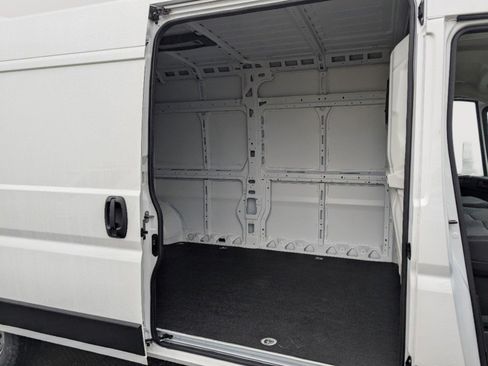 New 2024 RAM ProMaster 3500 w/ Safety Group FWD image 8