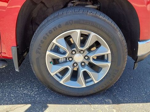 Certified 2022 Chevrolet Silverado 1500 LT w/ Z71 Off-Road Package AWD/4WD image 7