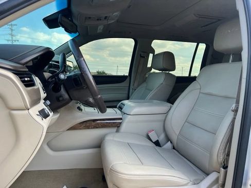Used 2016 GMC Yukon XL Denali w/ Open Road Package RWD image 13