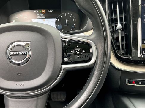 Used 2021 Volvo XC60 T5 Inscription AWD/4WD image 18
