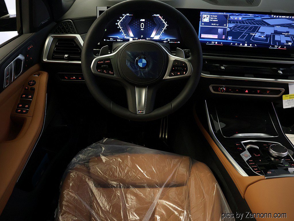 Used 2027 BMW X7 xDrive40i w/ M Sport Package AWD/4WD image 16